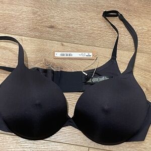 SKIMS Nipple Bra (Sold Out)